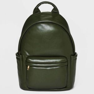 fun day outdoors, carry your belongings in the 18.5-Inch Puff Dome Backpack